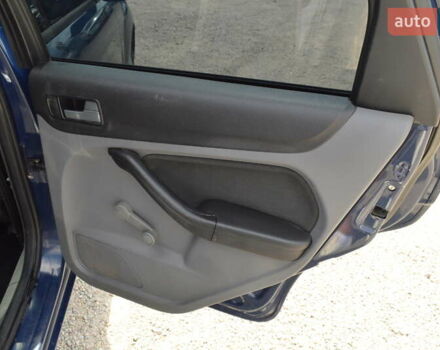 Синий Форд Фокус, объемом двигателя 1.56 л и пробегом 281 тыс. км за 4950 $, фото 12 на Automoto.ua