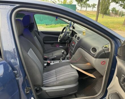 Синий Форд Фокус, объемом двигателя 1.8 л и пробегом 373 тыс. км за 1800 $, фото 7 на Automoto.ua