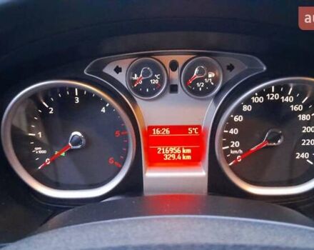 Синій Форд Фокус, об'ємом двигуна 1.6 л та пробігом 216 тис. км за 5450 $, фото 32 на Automoto.ua