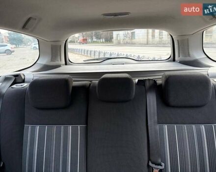 Синий Форд Фокус, объемом двигателя 1.6 л и пробегом 240 тыс. км за 4800 $, фото 3 на Automoto.ua