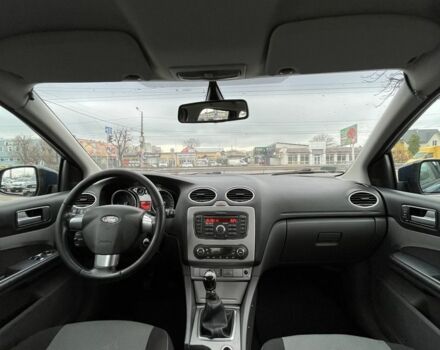 Синій Форд Фокус, об'ємом двигуна 1.8 л та пробігом 300 тис. км за 5100 $, фото 12 на Automoto.ua