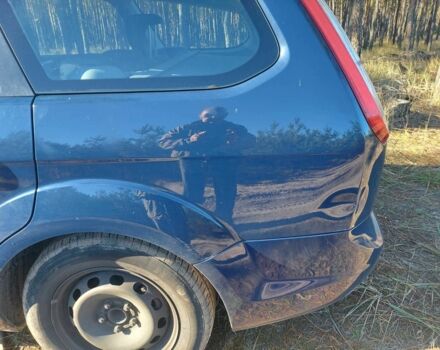 Синий Форд Фокус, объемом двигателя 1.6 л и пробегом 334 тыс. км за 5600 $, фото 5 на Automoto.ua