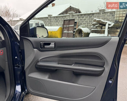 Синий Форд Фокус, объемом двигателя 1.6 л и пробегом 200 тыс. км за 7200 $, фото 20 на Automoto.ua