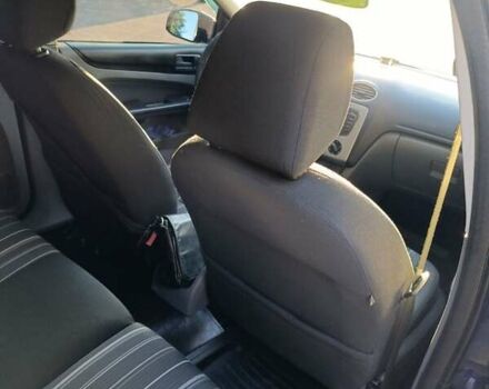 Синий Форд Фокус, объемом двигателя 1.6 л и пробегом 272 тыс. км за 5900 $, фото 9 на Automoto.ua