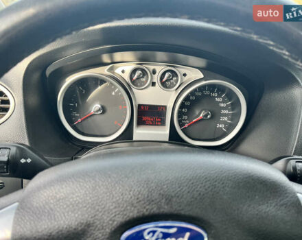 Синій Форд Фокус, об'ємом двигуна 2 л та пробігом 309 тис. км за 6800 $, фото 16 на Automoto.ua