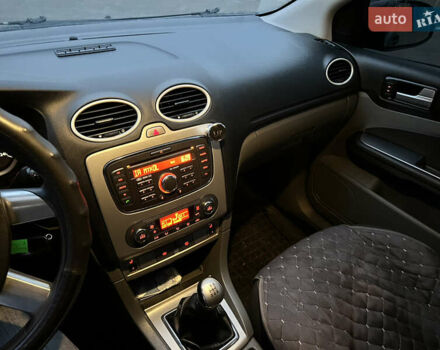 Синій Форд Фокус, об'ємом двигуна 1.56 л та пробігом 241 тис. км за 6599 $, фото 8 на Automoto.ua