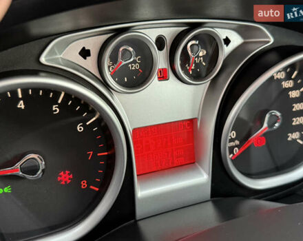 Синий Форд Фокус, объемом двигателя 1.8 л и пробегом 116 тыс. км за 7499 $, фото 31 на Automoto.ua