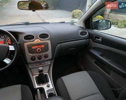 Синий Форд Фокус, объемом двигателя 1.6 л и пробегом 187 тыс. км за 6199 $, фото 27 на Automoto.ua