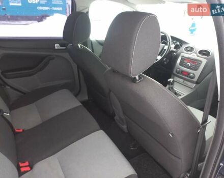 Синій Форд Фокус, об'ємом двигуна 1.8 л та пробігом 228 тис. км за 4600 $, фото 9 на Automoto.ua