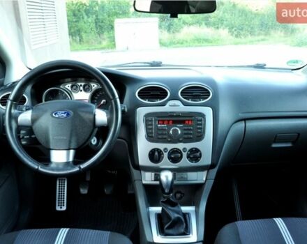 Синий Форд Фокус, объемом двигателя 1.6 л и пробегом 188 тыс. км за 5700 $, фото 13 на Automoto.ua