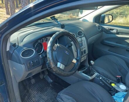 Синий Форд Фокус, объемом двигателя 1.6 л и пробегом 334 тыс. км за 5600 $, фото 8 на Automoto.ua