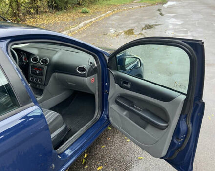 Синий Форд Фокус, объемом двигателя 1.6 л и пробегом 223 тыс. км за 6000 $, фото 11 на Automoto.ua