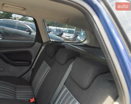 Синий Форд Фокус, объемом двигателя 1.56 л и пробегом 281 тыс. км за 4950 $, фото 9 на Automoto.ua