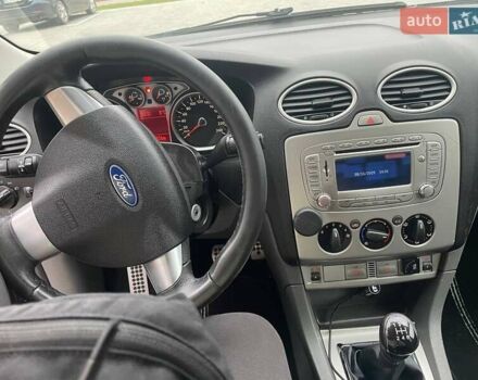 Синий Форд Фокус, объемом двигателя 1.6 л и пробегом 256 тыс. км за 6000 $, фото 7 на Automoto.ua