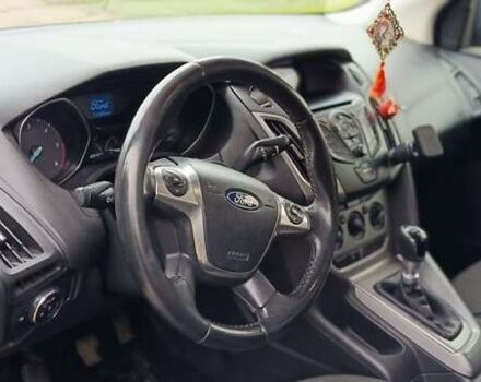 Синий Форд Фокус, объемом двигателя 1.6 л и пробегом 271 тыс. км за 6800 $, фото 2 на Automoto.ua