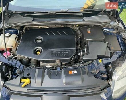 Синий Форд Фокус, объемом двигателя 1.6 л и пробегом 251 тыс. км за 6500 $, фото 2 на Automoto.ua