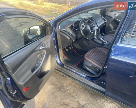 Синий Форд Фокус, объемом двигателя 1.6 л и пробегом 260 тыс. км за 7300 $, фото 6 на Automoto.ua