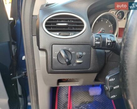 Форд Фокус 2011 у Броварах на Automoto.ua Синій Форд Фокус, об'ємом двигуна 1.6 л та пробігом 298 тис. км за 7200 $, фото 23 на Automoto.ua