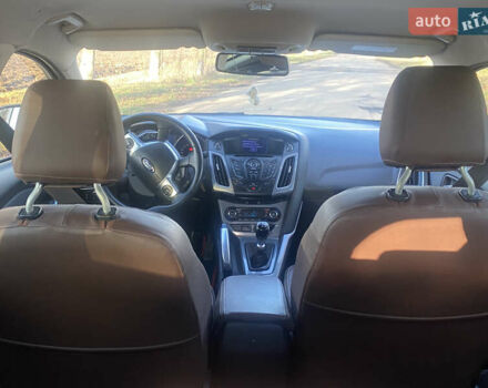 Синий Форд Фокус, объемом двигателя 1.6 л и пробегом 260 тыс. км за 7300 $, фото 10 на Automoto.ua