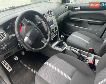 Синий Форд Фокус, объемом двигателя 1.6 л и пробегом 256 тыс. км за 6000 $, фото 9 на Automoto.ua