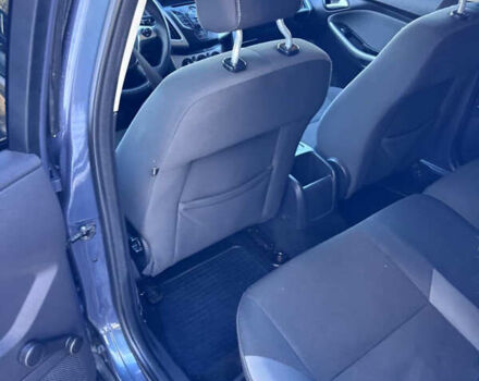 Синий Форд Фокус, объемом двигателя 1.6 л и пробегом 235 тыс. км за 6950 $, фото 10 на Automoto.ua