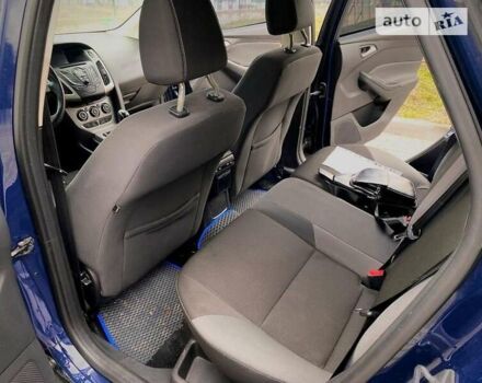 Синій Форд Фокус, об'ємом двигуна 1.6 л та пробігом 212 тис. км за 7500 $, фото 4 на Automoto.ua