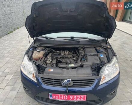 Синий Форд Фокус, объемом двигателя 1.6 л и пробегом 256 тыс. км за 6000 $, фото 8 на Automoto.ua