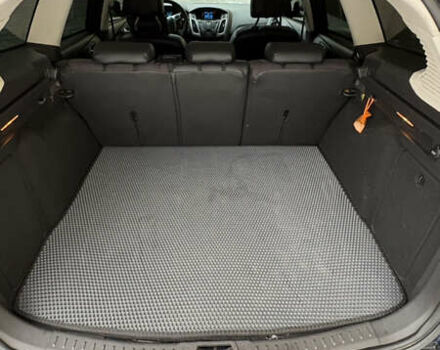 Синій Форд Фокус, об'ємом двигуна 1.6 л та пробігом 277 тис. км за 6100 $, фото 13 на Automoto.ua