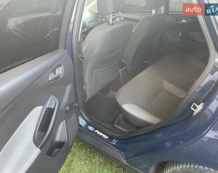 Синий Форд Фокус, объемом двигателя 1.6 л и пробегом 251 тыс. км за 6500 $, фото 7 на Automoto.ua