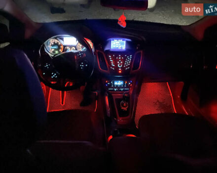 Синий Форд Фокус, объемом двигателя 1.6 л и пробегом 260 тыс. км за 7300 $, фото 16 на Automoto.ua