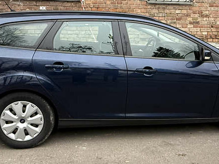 Синий Форд Фокус, объемом двигателя 1.6 л и пробегом 392 тыс. км за 5800 $, фото 2 на Automoto.ua