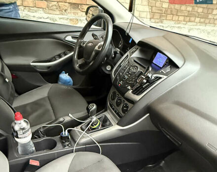 Синий Форд Фокус, объемом двигателя 1.6 л и пробегом 392 тыс. км за 5800 $, фото 7 на Automoto.ua