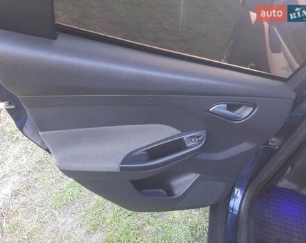 Синий Форд Фокус, объемом двигателя 1.6 л и пробегом 246 тыс. км за 6800 $, фото 14 на Automoto.ua