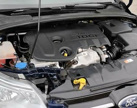 Синий Форд Фокус, объемом двигателя 1.6 л и пробегом 252 тыс. км за 8800 $, фото 2 на Automoto.ua