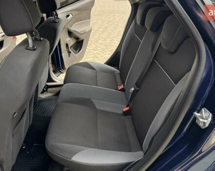 Синій Форд Фокус, об'ємом двигуна 1.6 л та пробігом 236 тис. км за 6450 $, фото 26 на Automoto.ua