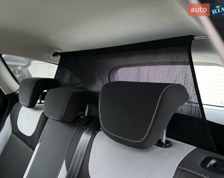 Синий Форд Фокус, объемом двигателя 1.6 л и пробегом 234 тыс. км за 7999 $, фото 59 на Automoto.ua