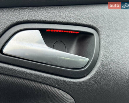 Синий Форд Фокус, объемом двигателя 1.6 л и пробегом 195 тыс. км за 7699 $, фото 36 на Automoto.ua