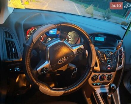 Синій Форд Фокус, об'ємом двигуна 1.6 л та пробігом 295 тис. км за 7800 $, фото 24 на Automoto.ua