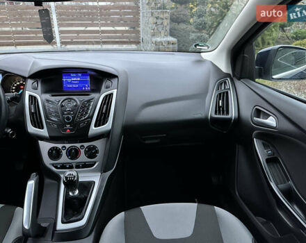 Синий Форд Фокус, объемом двигателя 1.6 л и пробегом 234 тыс. км за 7999 $, фото 56 на Automoto.ua