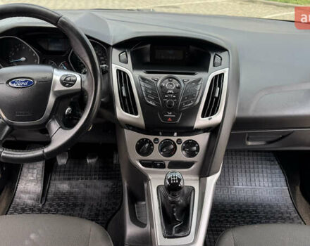 Синій Форд Фокус, об'ємом двигуна 1.6 л та пробігом 236 тис. км за 6450 $, фото 52 на Automoto.ua
