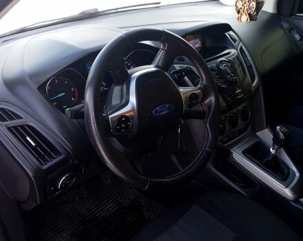 Синий Форд Фокус, объемом двигателя 1.6 л и пробегом 224 тыс. км за 8100 $, фото 6 на Automoto.ua