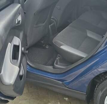 Синій Форд Фокус, об'ємом двигуна 1.6 л та пробігом 291 тис. км за 6800 $, фото 21 на Automoto.ua