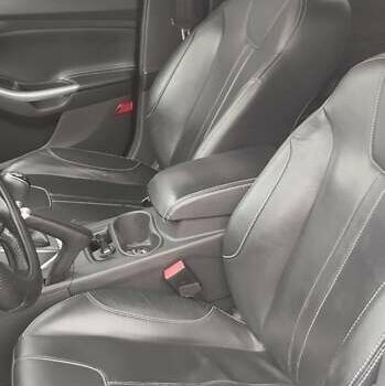 Синий Форд Фокус, объемом двигателя 1.6 л и пробегом 252 тыс. км за 8800 $, фото 11 на Automoto.ua