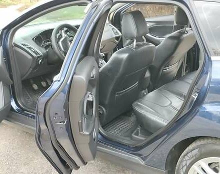 Синий Форд Фокус, объемом двигателя 1.6 л и пробегом 252 тыс. км за 8800 $, фото 29 на Automoto.ua