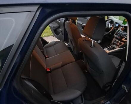 Синій Форд Фокус, об'ємом двигуна 1.6 л та пробігом 295 тис. км за 7800 $, фото 16 на Automoto.ua