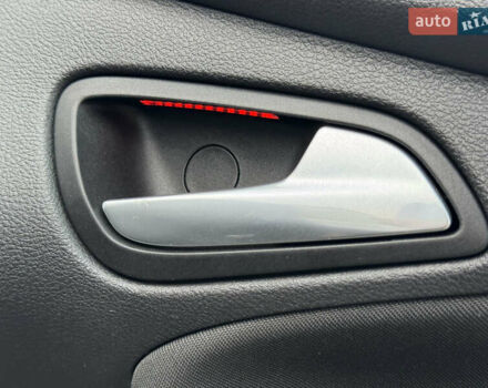 Синий Форд Фокус, объемом двигателя 1.6 л и пробегом 195 тыс. км за 7699 $, фото 81 на Automoto.ua