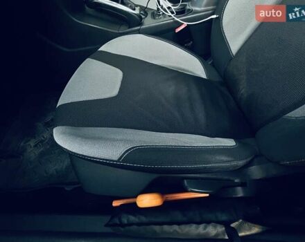 Форд Фокус 2012 у Львові на Automoto.ua Синій Форд Фокус, об'ємом двигуна 1.6 л та пробігом 249 тис. км за 7800 $, фото 29 на Automoto.ua