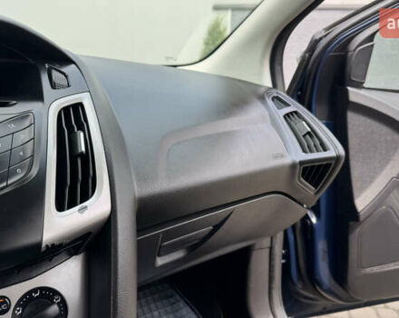 Синій Форд Фокус, об'ємом двигуна 1.6 л та пробігом 236 тис. км за 6450 $, фото 49 на Automoto.ua