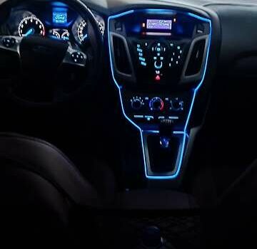 Синій Форд Фокус, об'ємом двигуна 1 л та пробігом 211 тис. км за 5800 $, фото 4 на Automoto.ua