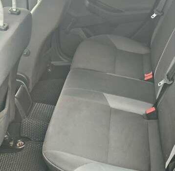 Синій Форд Фокус, об'ємом двигуна 1.6 л та пробігом 291 тис. км за 6800 $, фото 20 на Automoto.ua